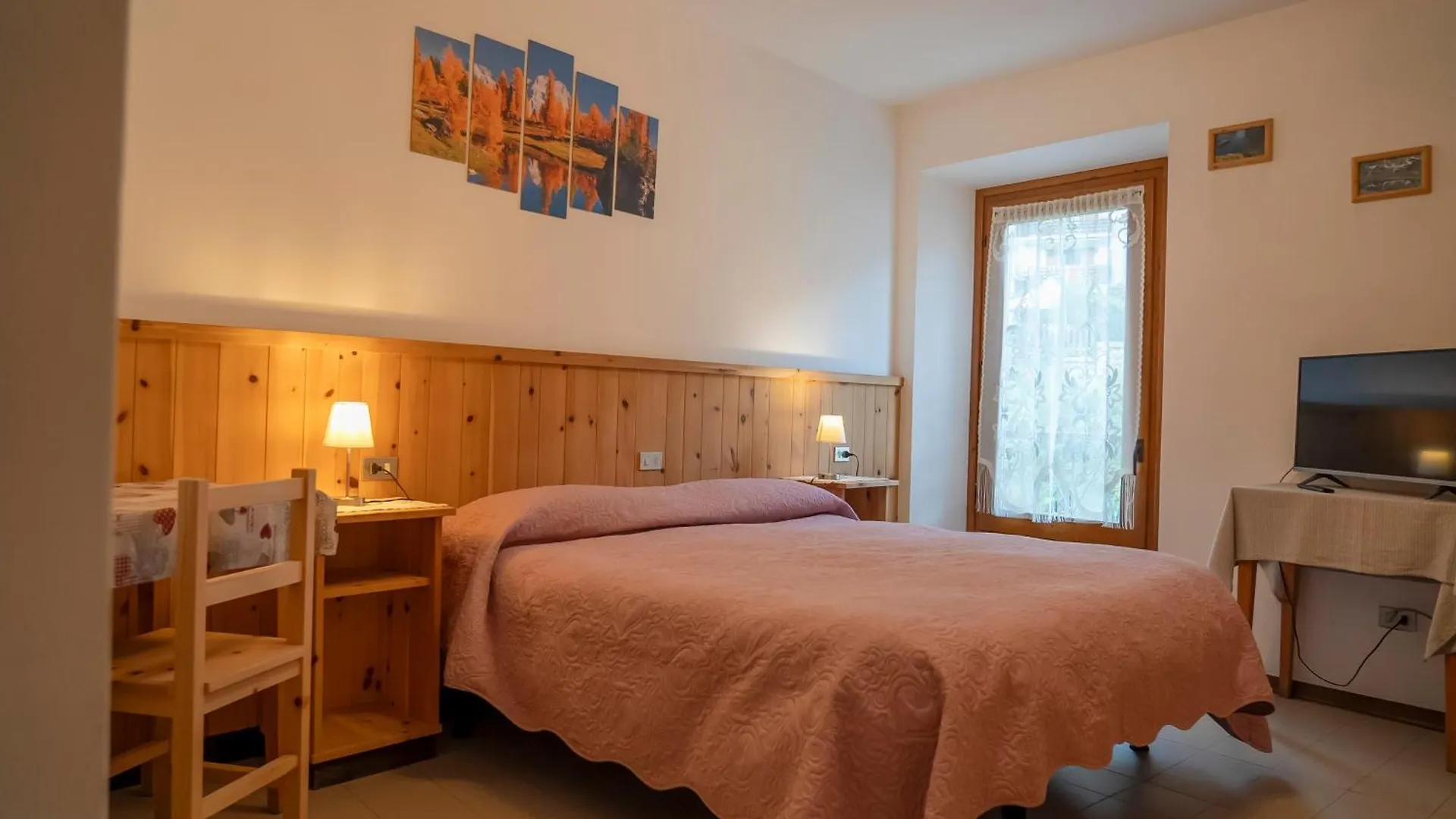 B&B Camere Vecchio Borgo 보르미오